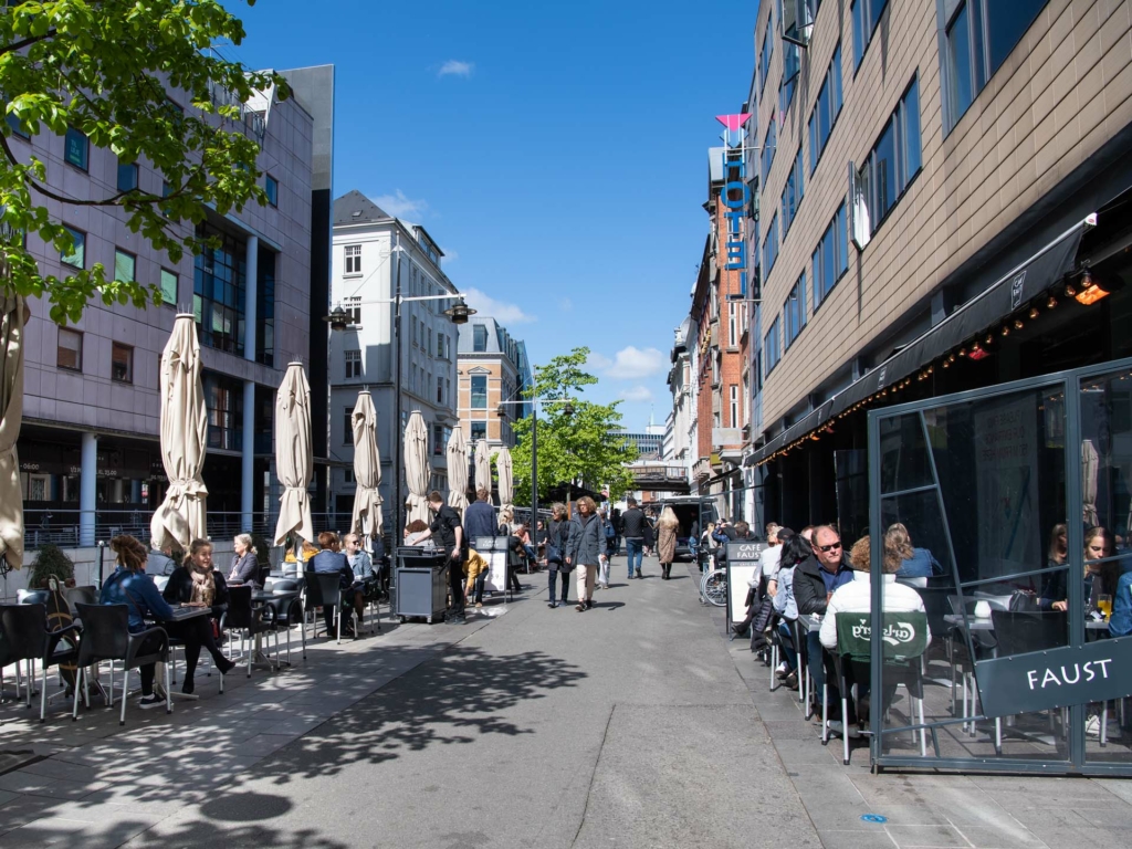 Café Faust ved åen i Aarhus_-10