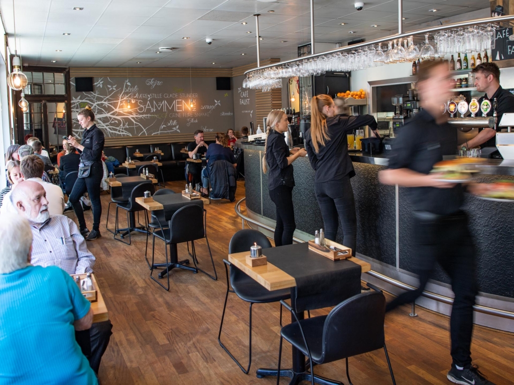 Café Faust ved åen i Aarhus_-11