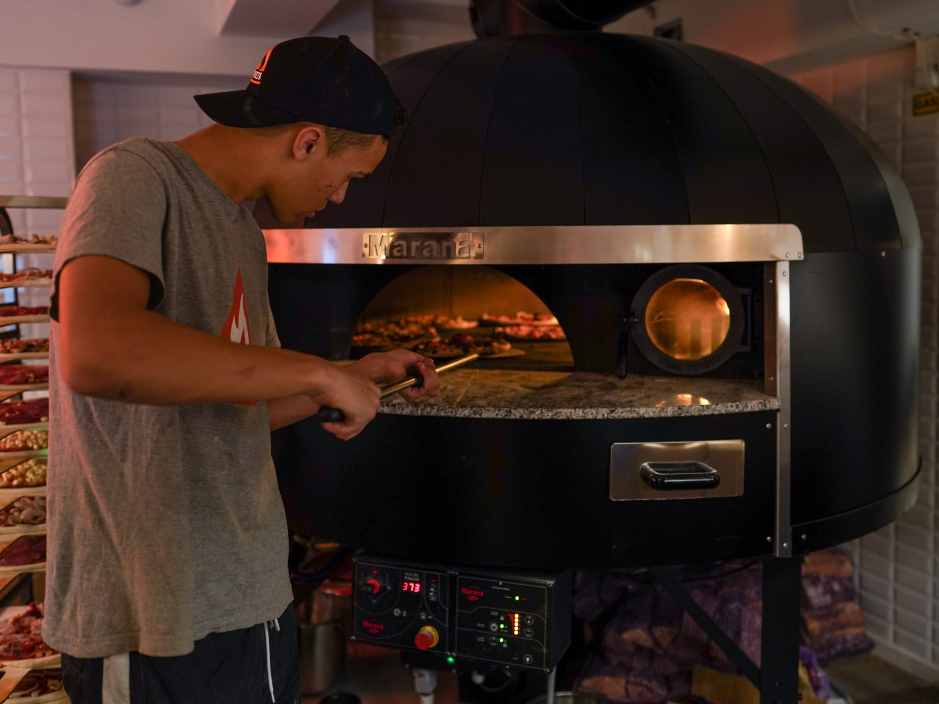 Den store pizzaovn hos Ild.pizza i Højbjerg