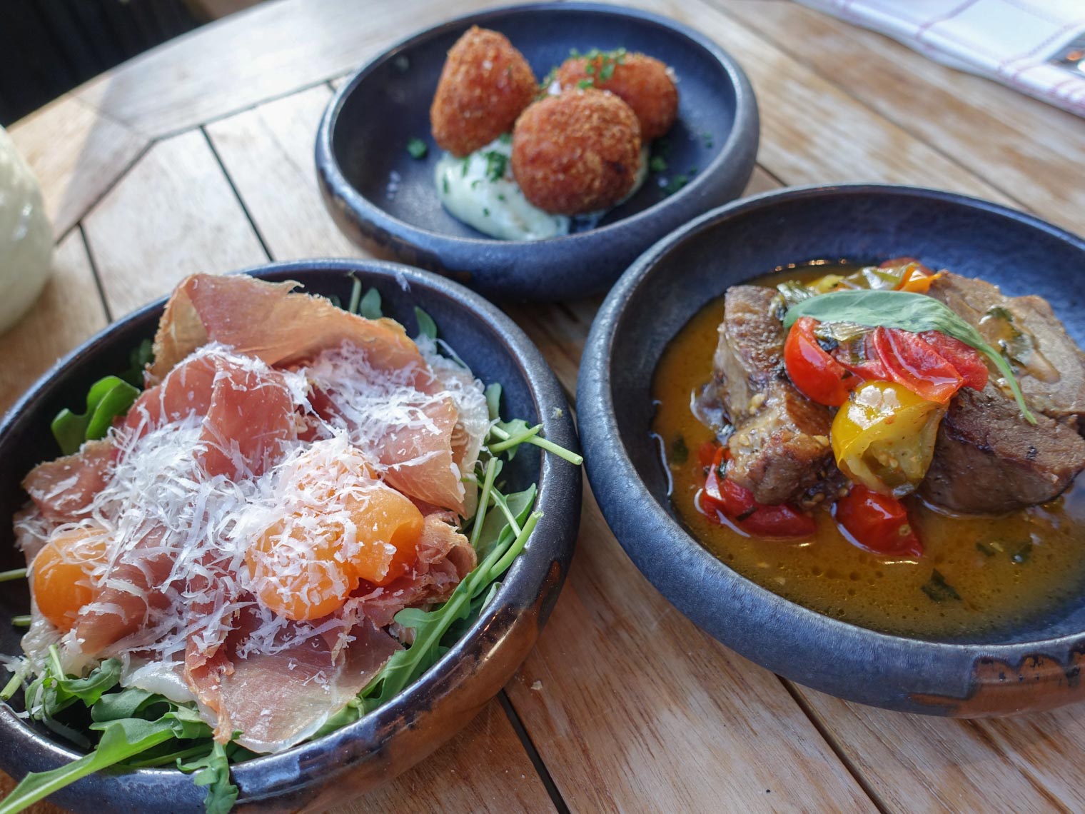 Piccolo Risskov brunch, frokost, salater, pizza, risotto, pasta...