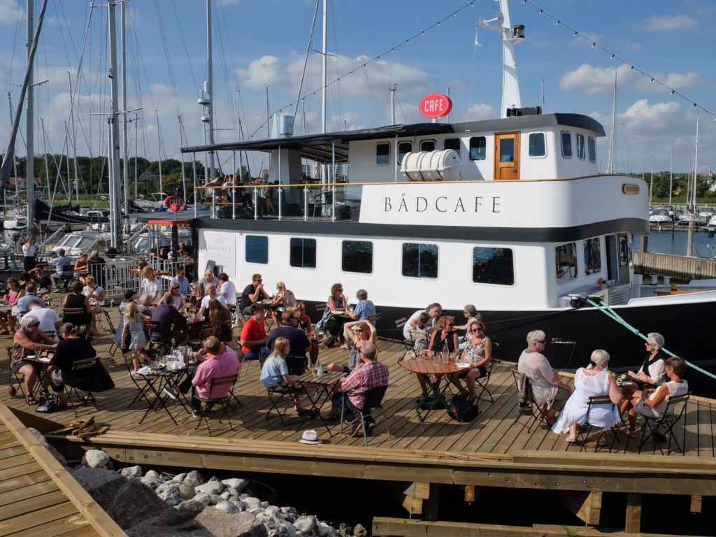 Bådcafé på havnen i Aarhus_-5
