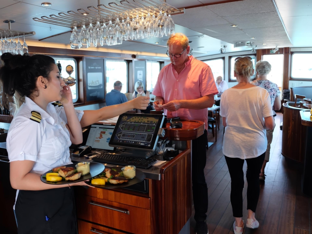 Bådcafé på havnen i Aarhus_-6