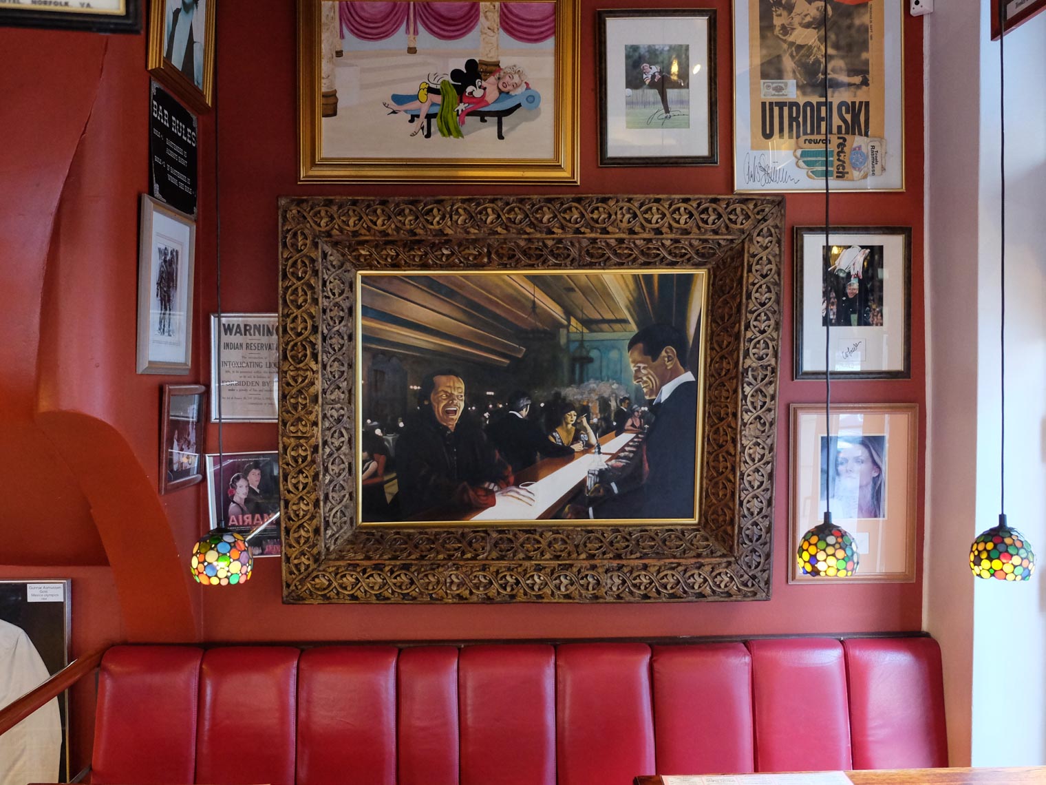 Billede på væggen hos Mackie’s Pizza & Cantina
