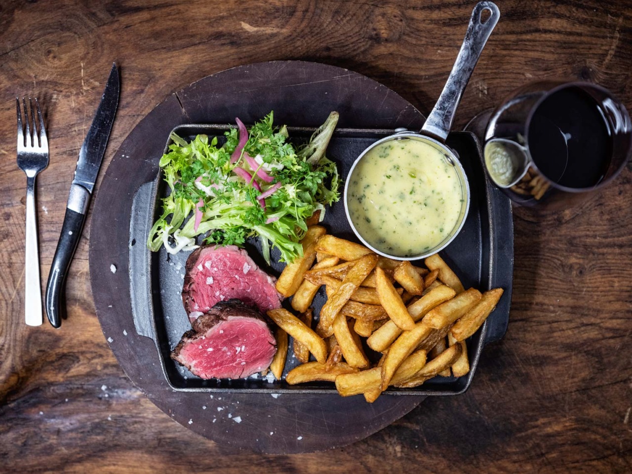 En steakt på Restaurant Ombord i Jægergårdsgade på Frederiksbjerg