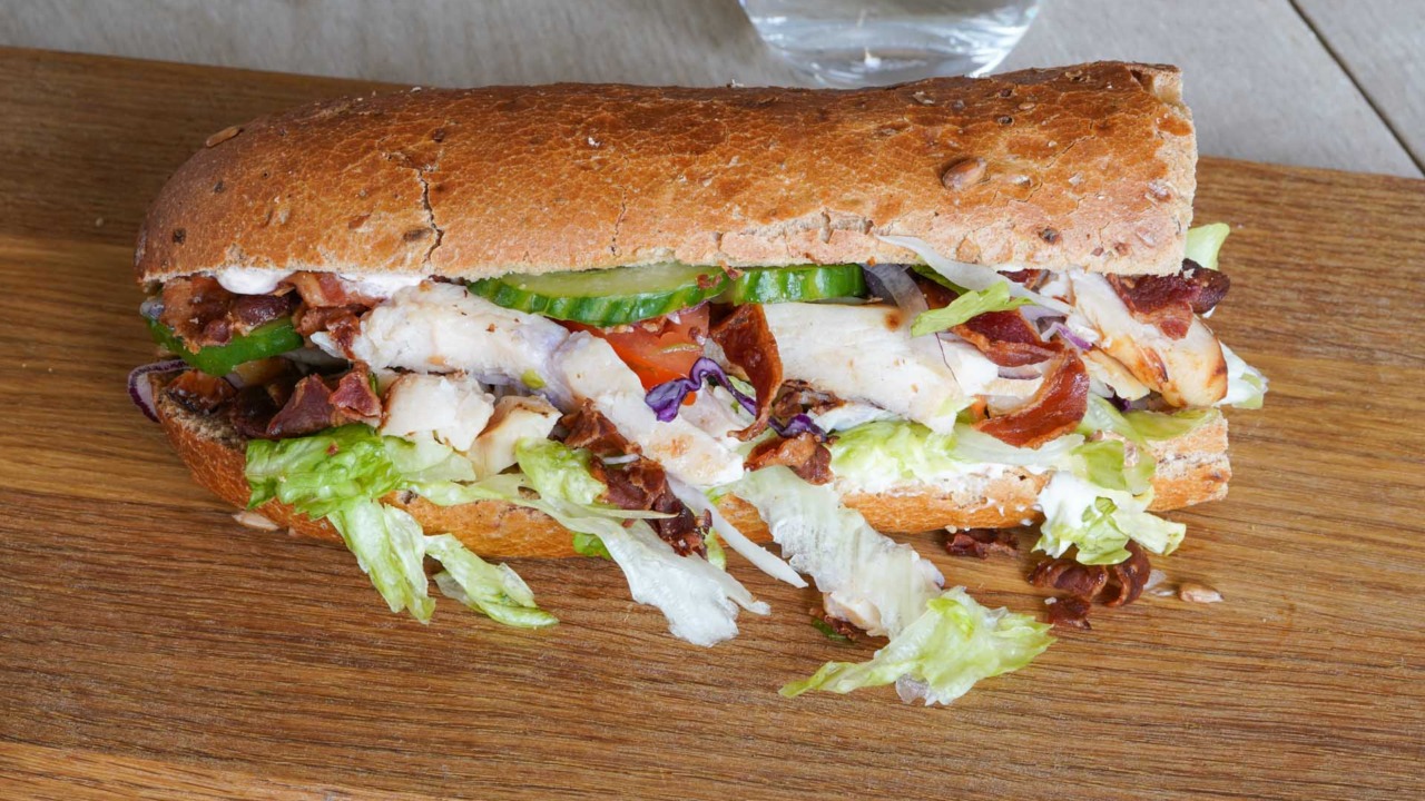 En grov sandwich fra Sandwichen i Viby
