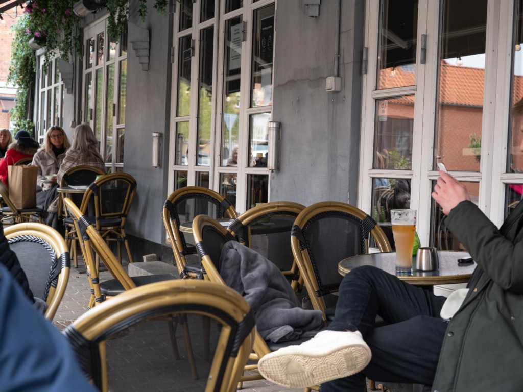 Udeservering hos Café Ziggy på Tr&oslash;jborg