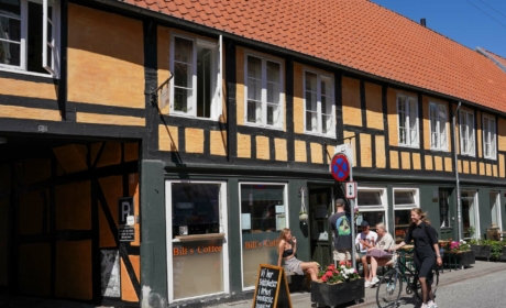 kabine Børnepalads Fortov Vestergade i Aarhus - guide til restauranter, caféer og takeaway