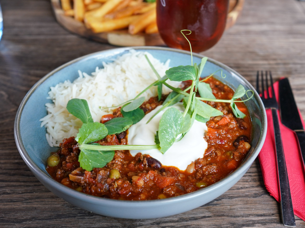 Chili con carne p&aring; Stiften i Aarhus - alts&aring; ikke avisen med Caf&eacute;en af samme navn