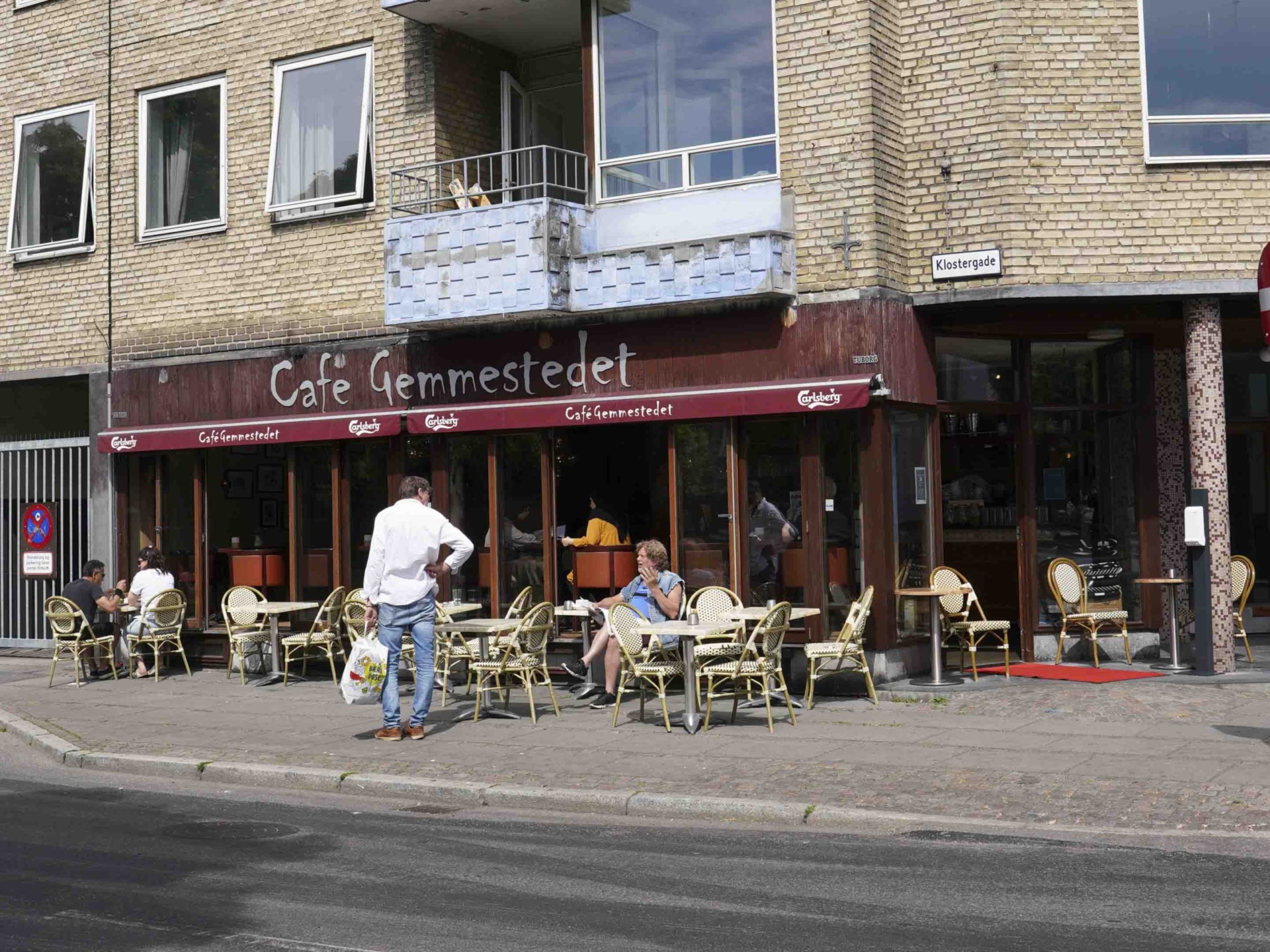 Café Gemmestedet set udefra Klostergade