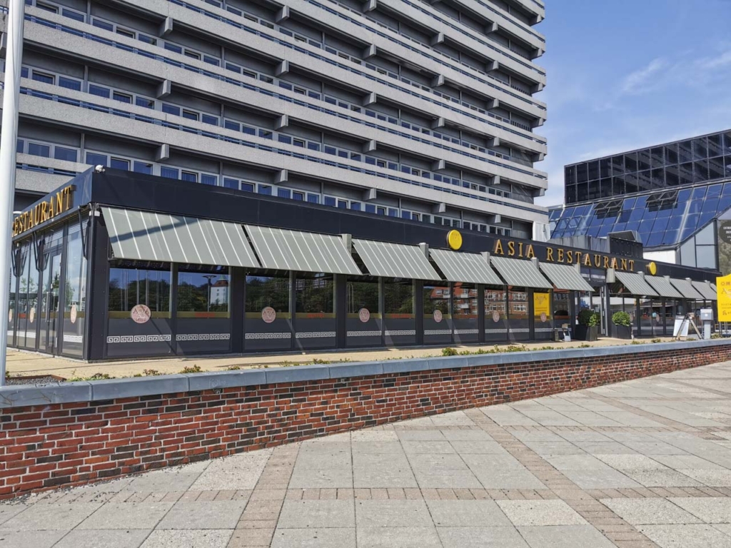 Asia Restaurant på Viby Torv set udefra