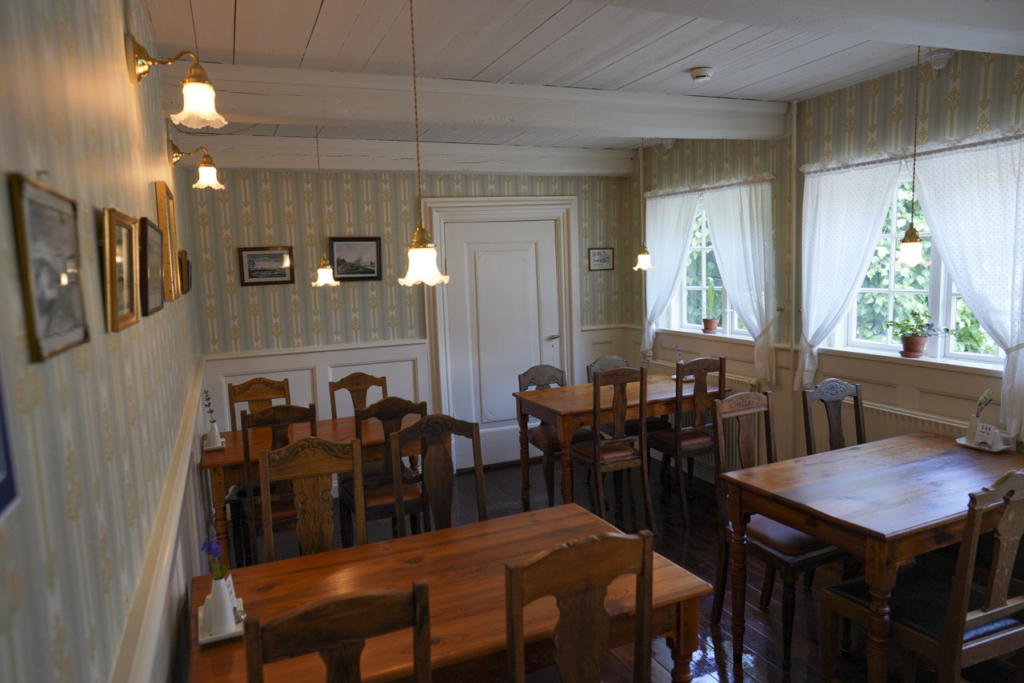 Krostuen hos Restaurant G&aelig;stgiverg&aring;rden