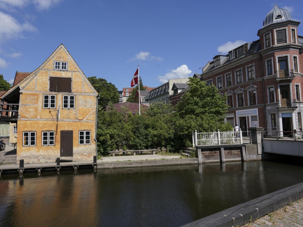 Udsigten fra Restaurant G&aelig;stgiverg&aring;rden