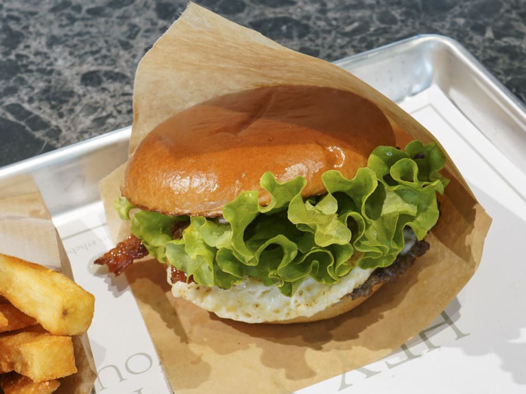 En trøffelburger hos The Burger Concept i Viby