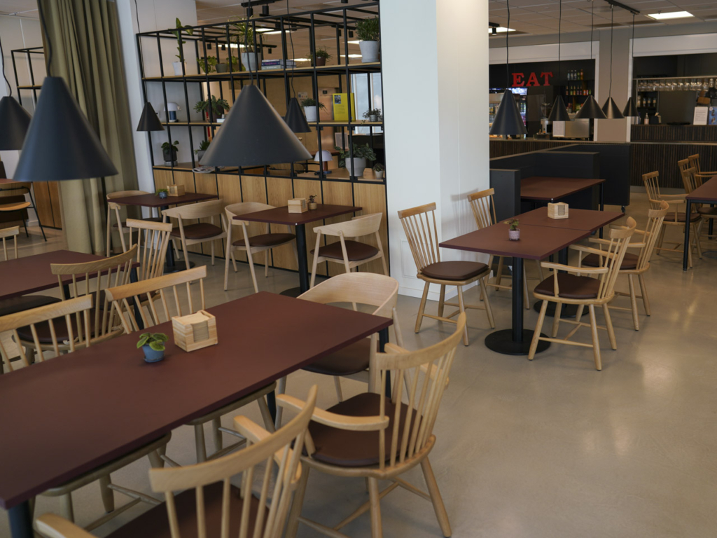 Meget moderne og nordisk indrettet hos &Oslash;ens Madhus p&aring; Aarhus &Oslash;