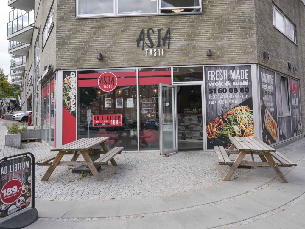 Indgangen til Asia Taste p&aring; Tr&oslash;jborg