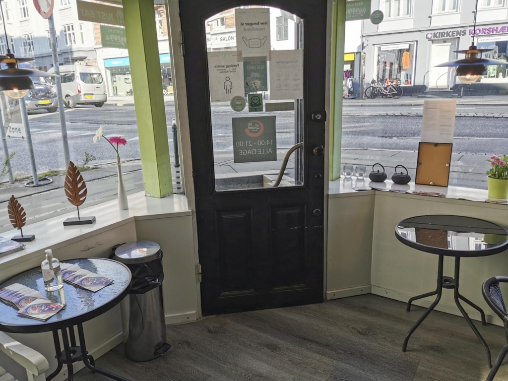 Udgangen fra Sino Sushi i Frederiks All&eacute;