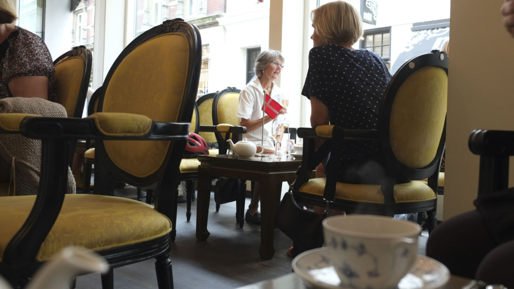 Indretning med stil hos A. C. Perch&acute;s Thehandel I Latinerkvarteret i Aarhus