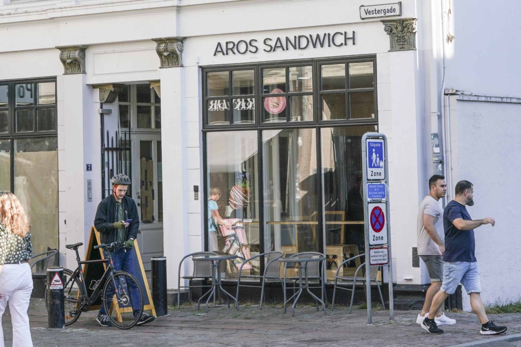 Aros Sandwich set udefra gaden
