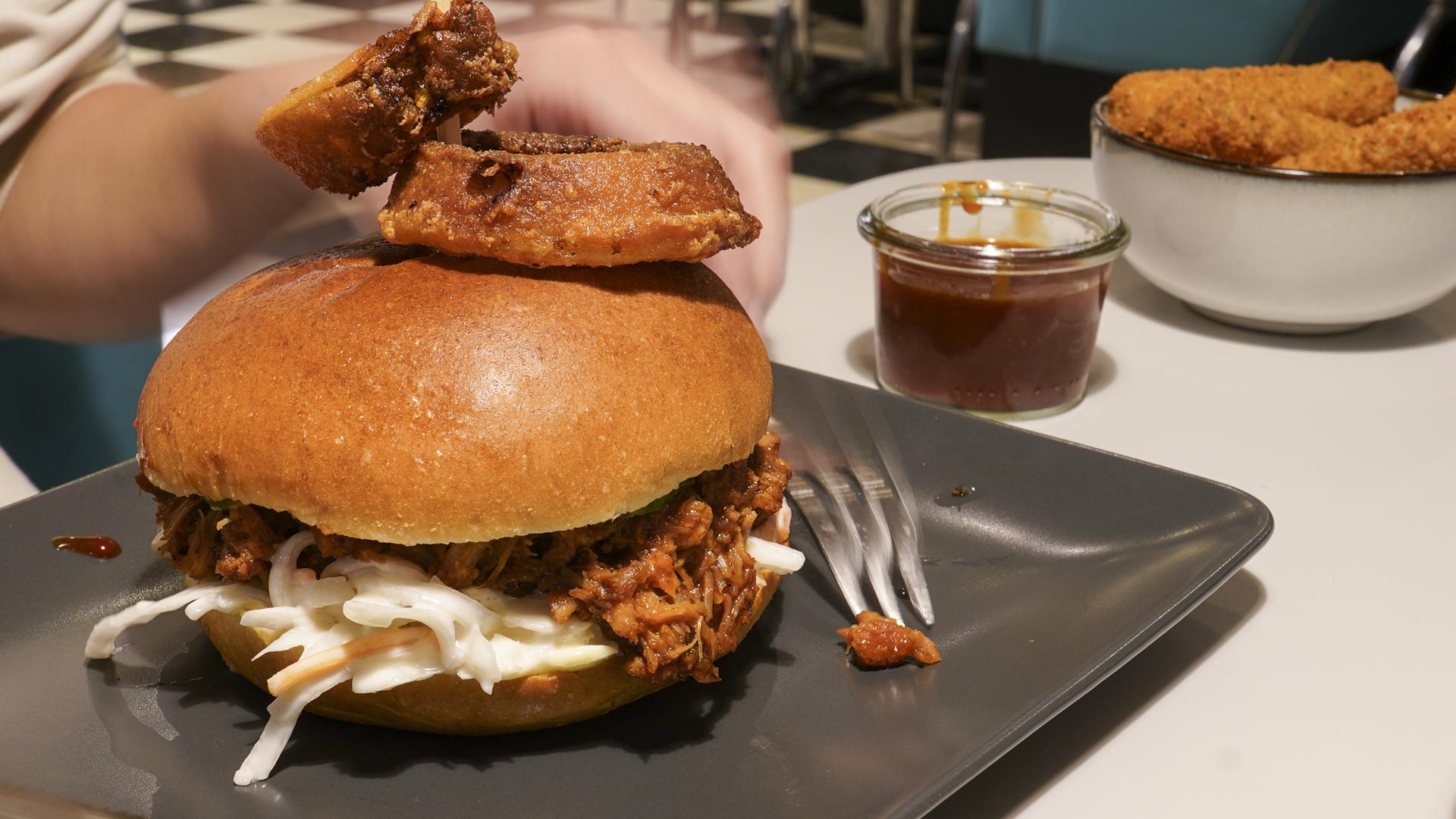 Pulled Porkburger hos Diners’ Lounge i Viby