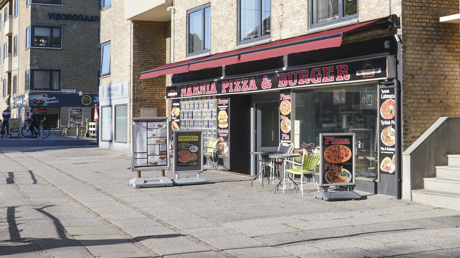 Narnia Pizza & Burger set udefra