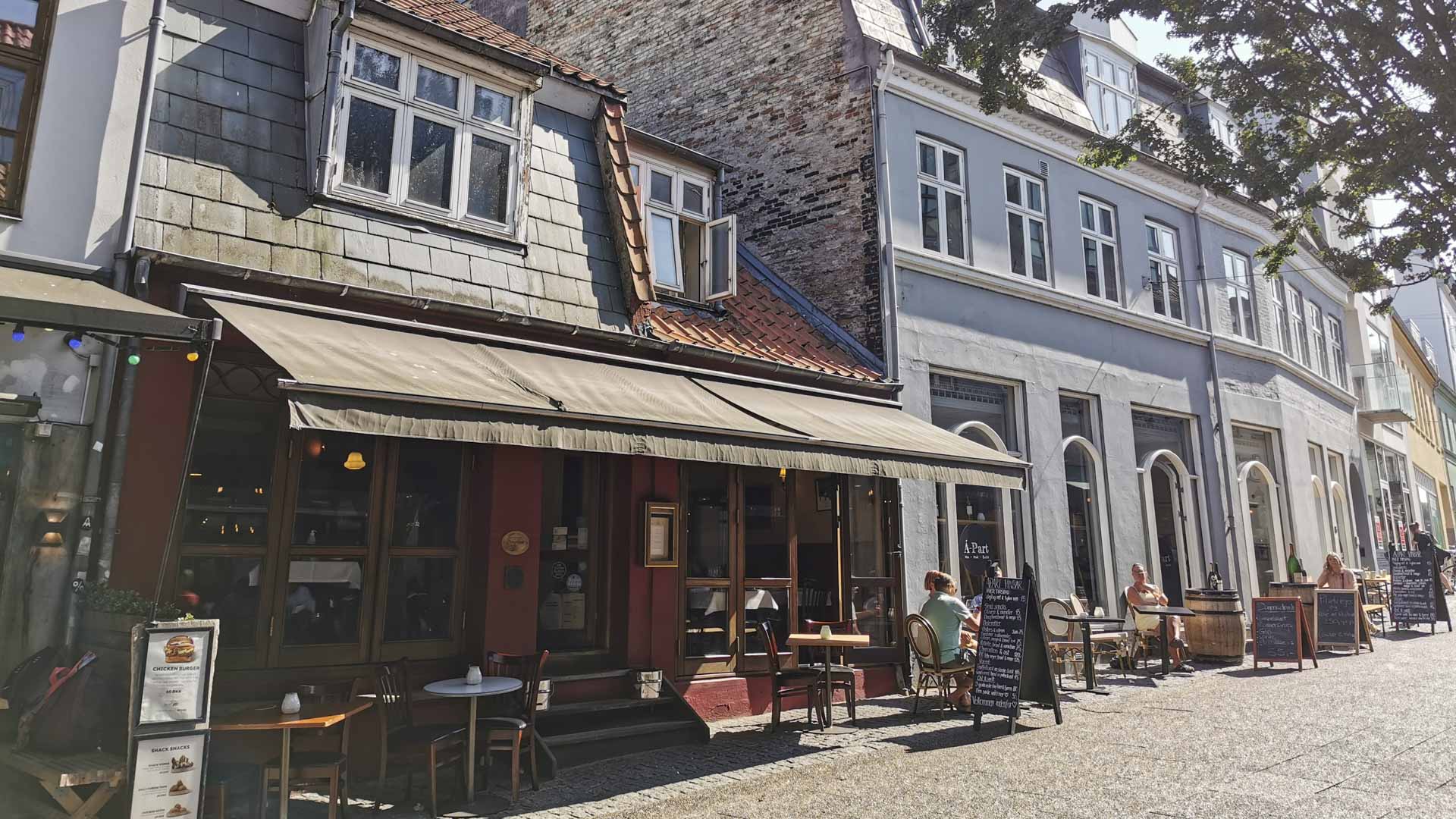 Restaurant Dauphine i Frederiksgade set udefra