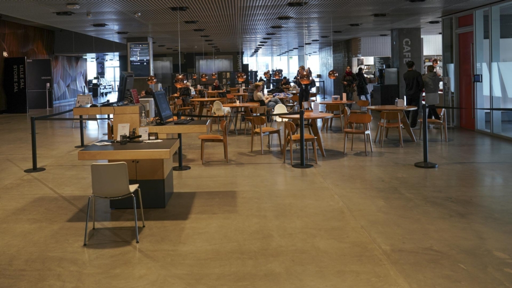Café Dokk1 på havnen i Aarhus-3