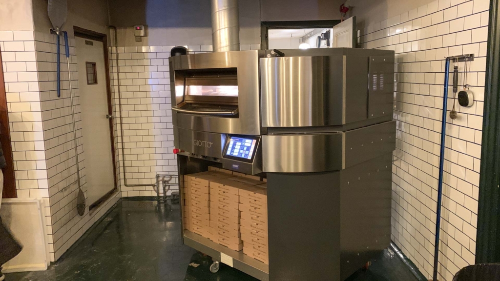 Pizzaovnen hos SPRÖD