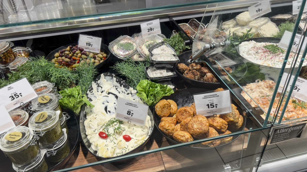 Valg selv hos Cirkel Café i Bruuns Galleri