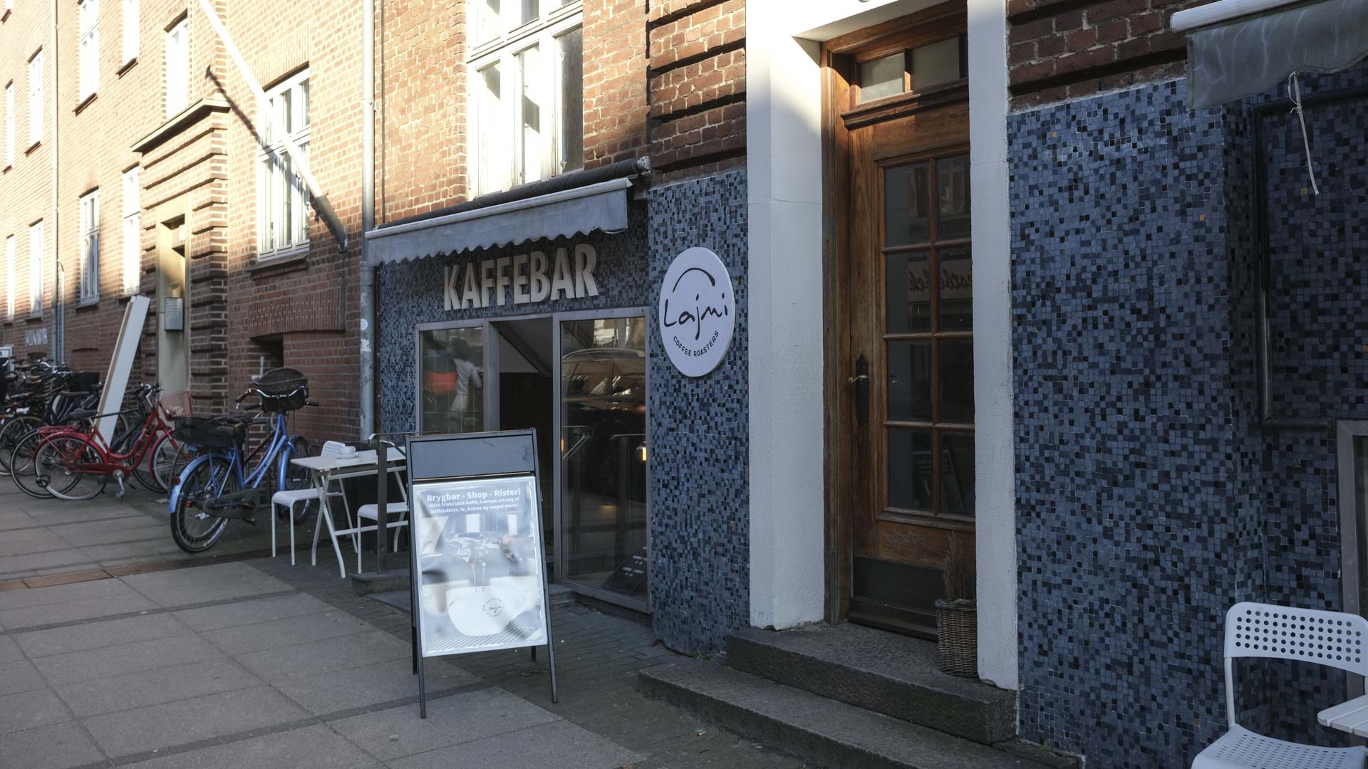 Lajmi Kaffebar på Trøjborg set udefra