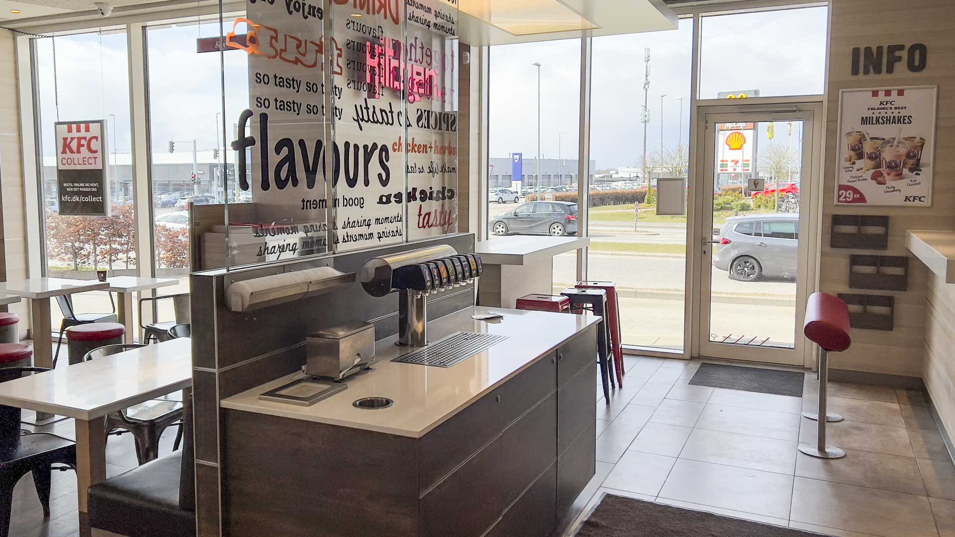 Sodavandsautomat hos Kentucky Fried Chicken i Tilst