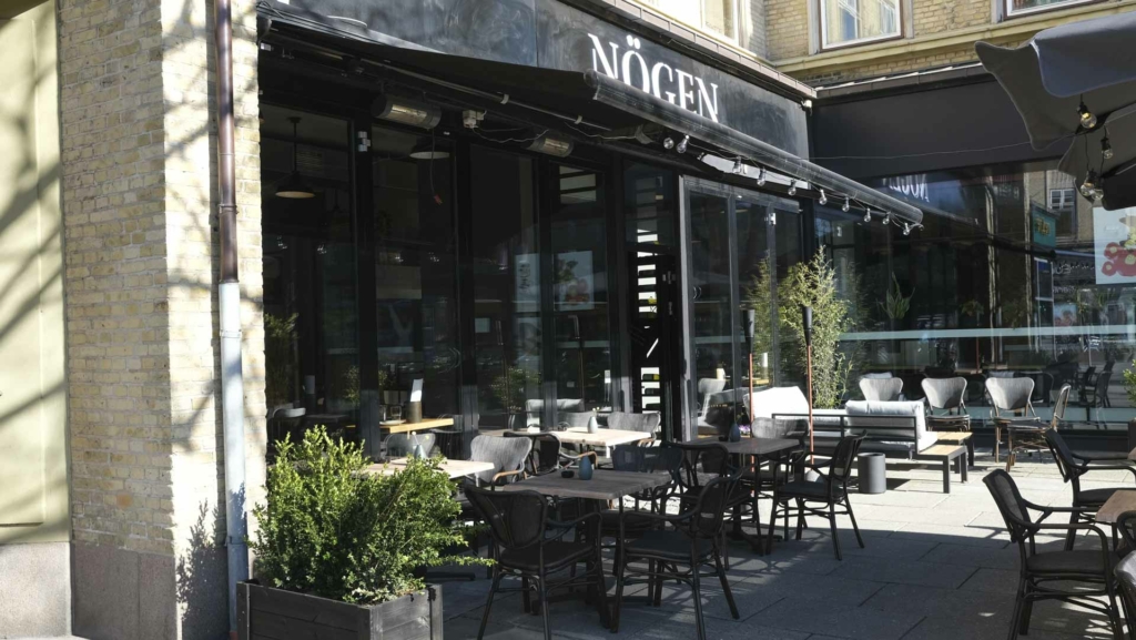 Er er terrassen hos Restaurant Nögen
