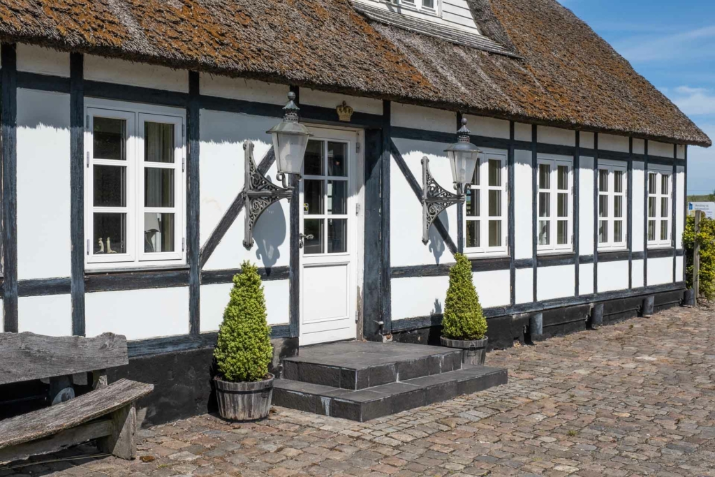 Den gamle indgang til Årslev Kro