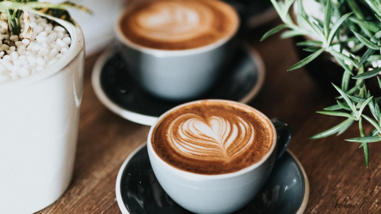 Cappucino med blomst