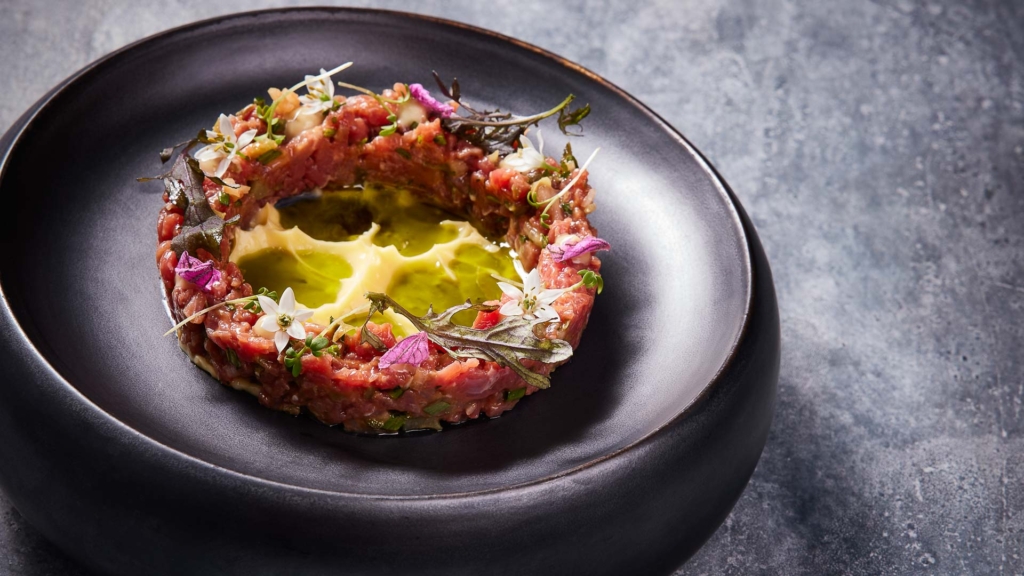 Tataren hos Anker Gourmet p&aring; den gamle industrihavn i Aarhus