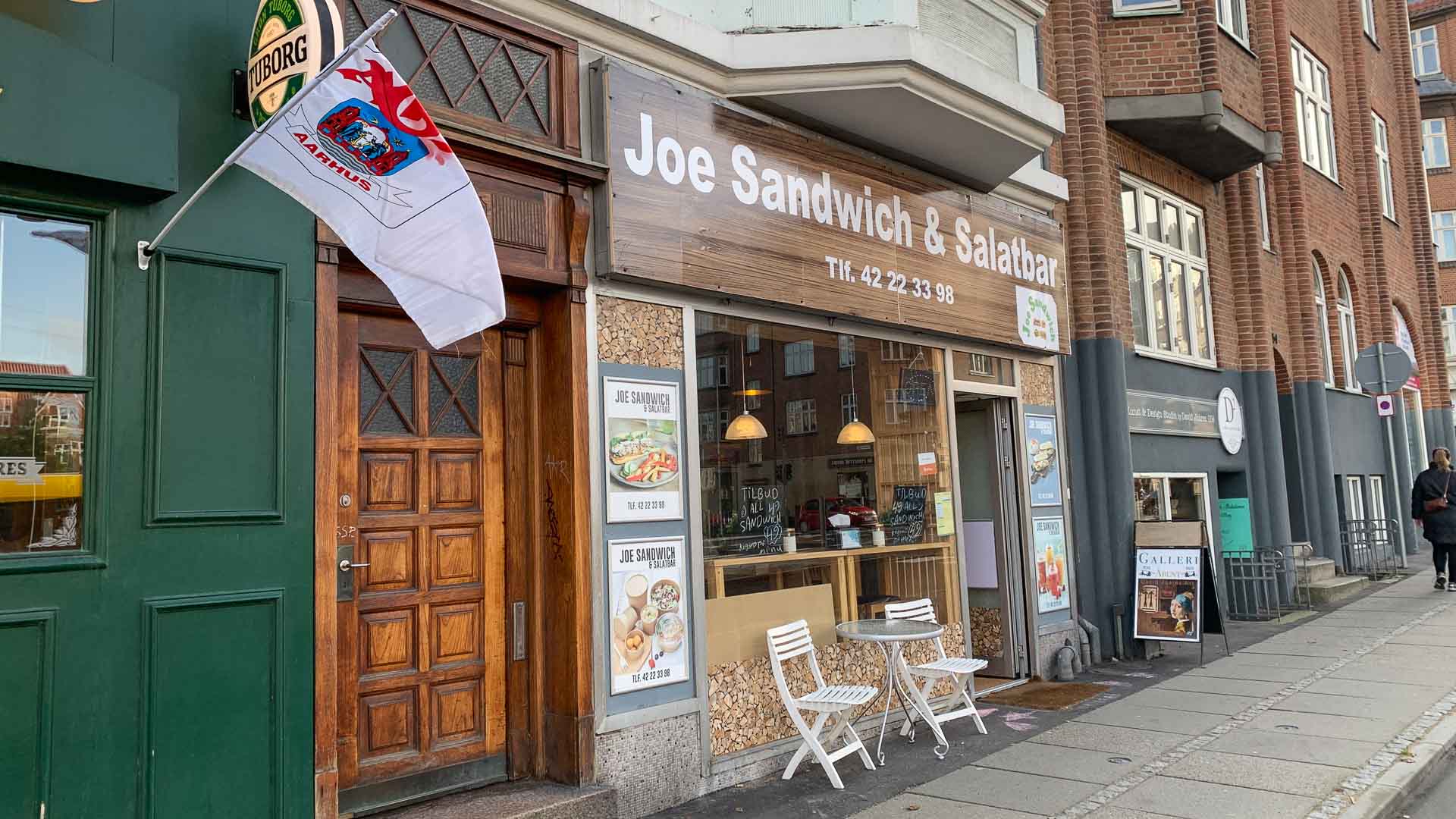 Joe sandwich og salatbar mens den endnu var åben