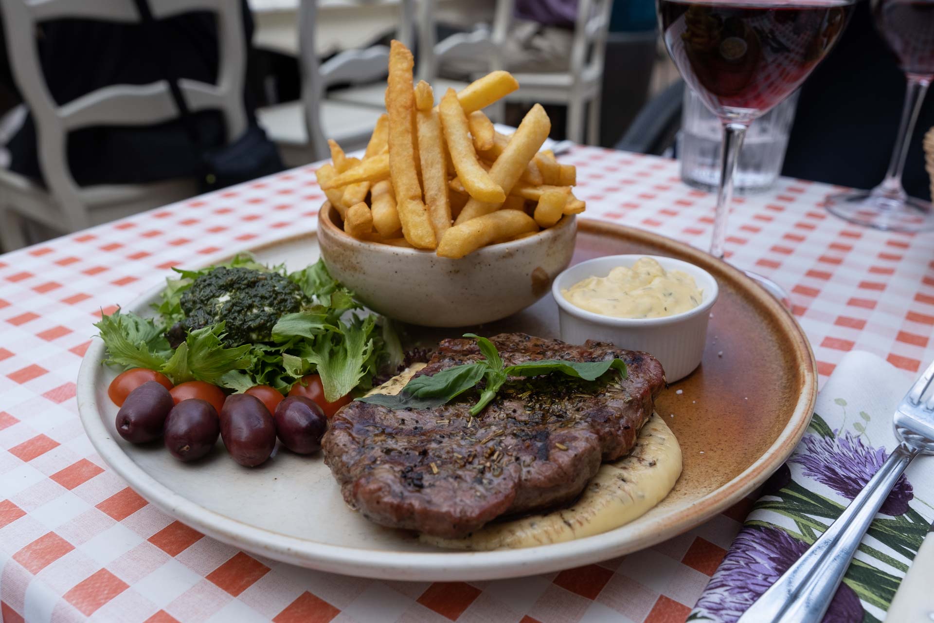 Lille og tør steak af oksemørbrad hos Restaurant Stromboli i Jægergårdsgade