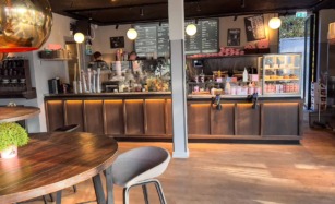 Her ser du disken hos Joe & The Juice Risskov