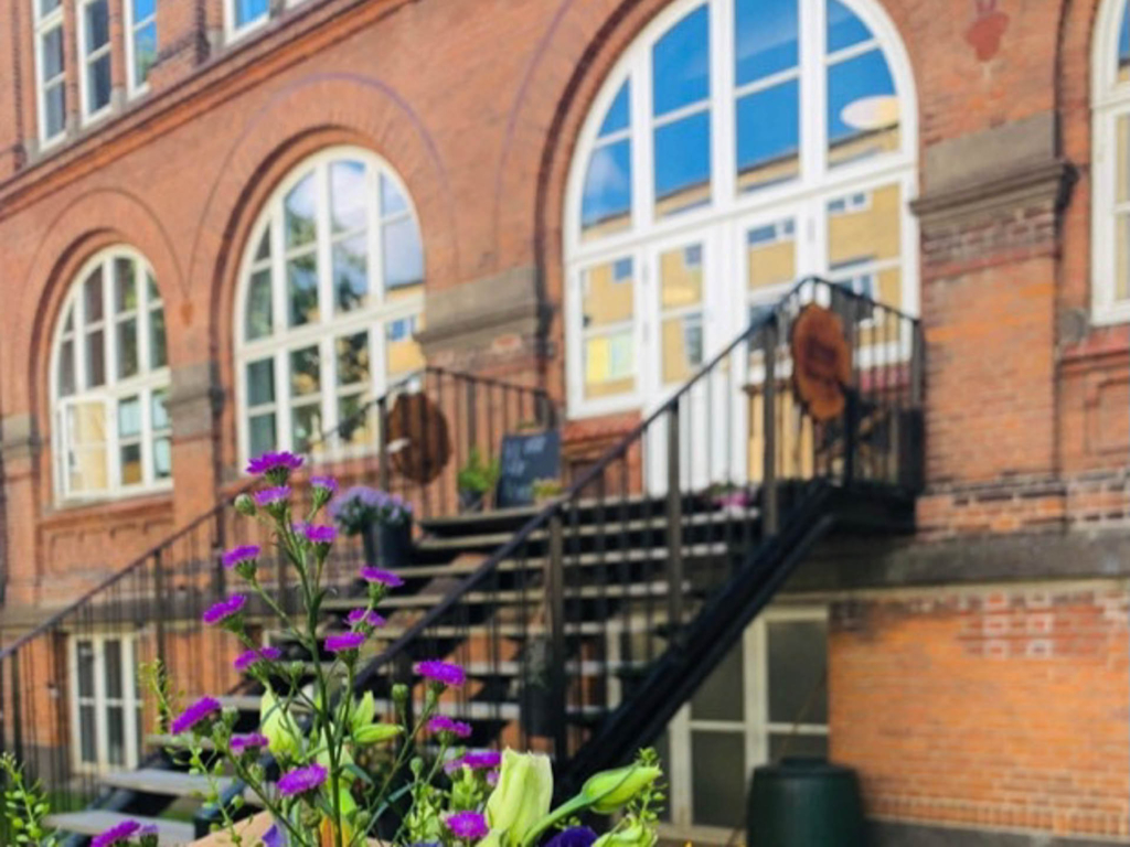 Indgangen til Café Gaya