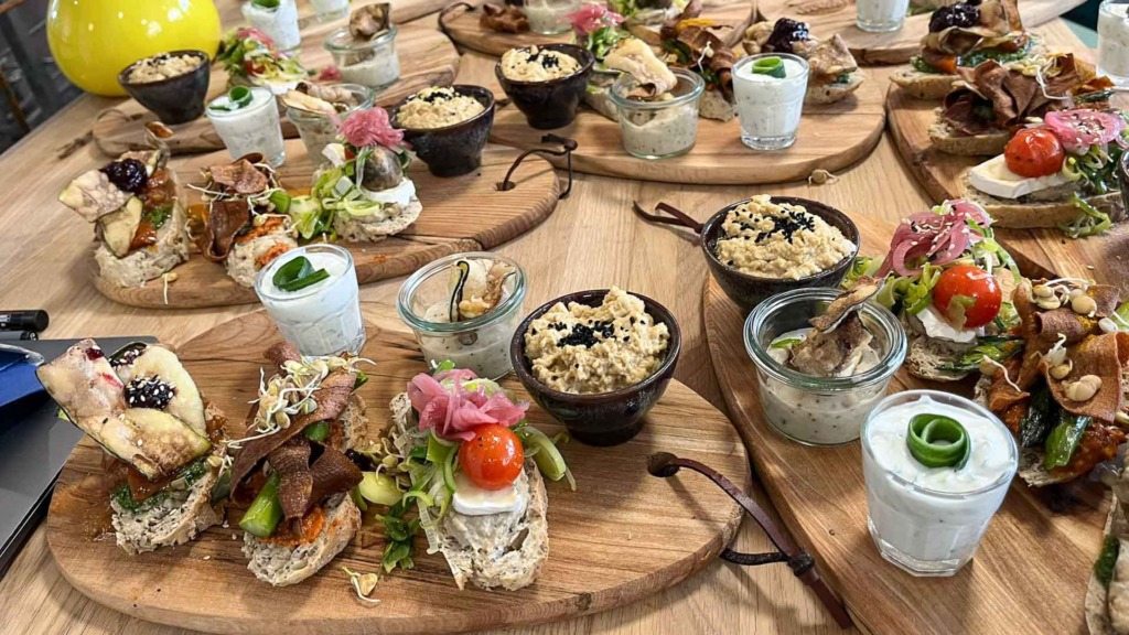 Her ser du en af de veganske retter hos Caf&eacute; Gaya