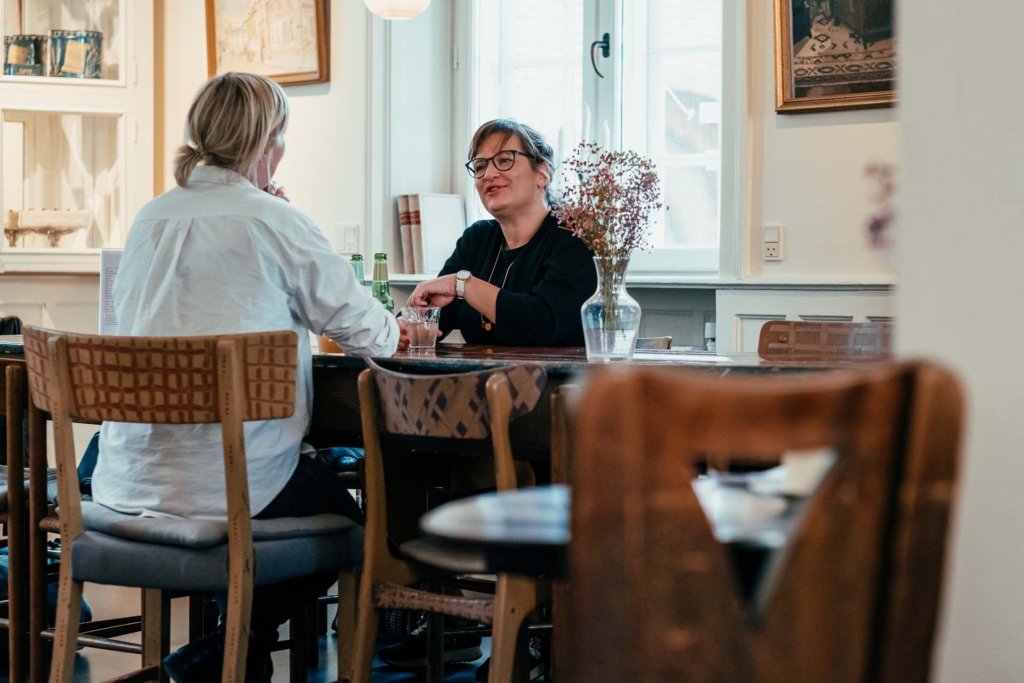 Gæster hos KØN café i Aarhus