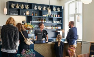 Disken hos Café KØN ved Domkirken