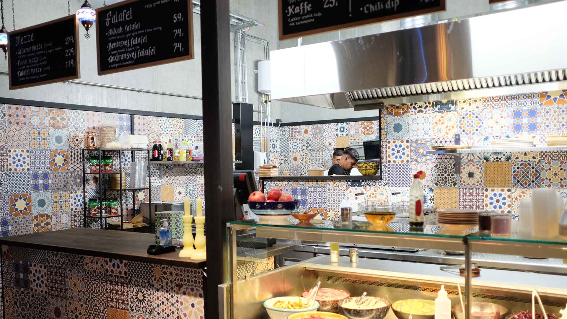 Faour i madhallen på Nicolinehus