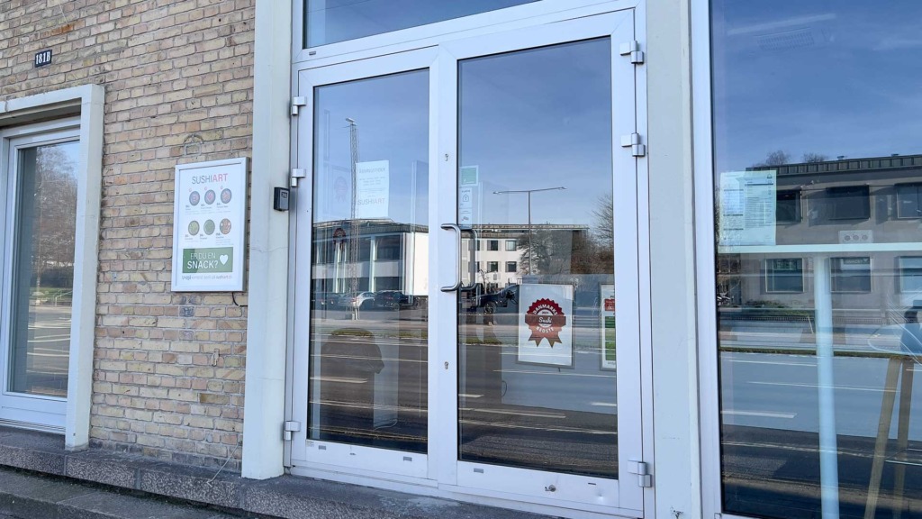 Døren til SushiArt i Viby
