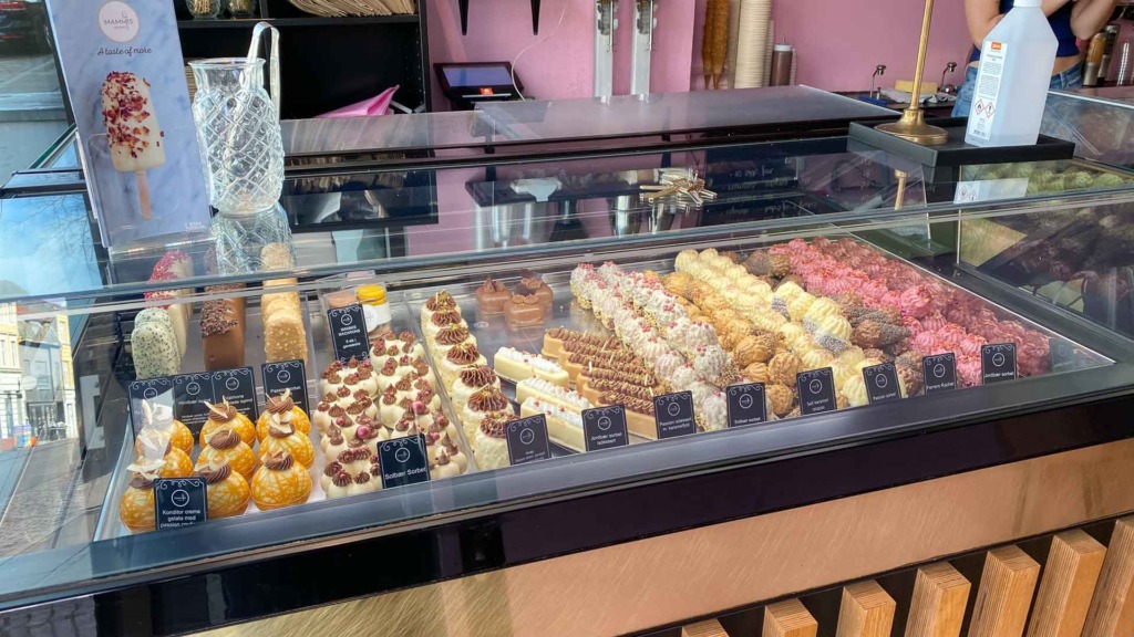 Her er meget at v&aelig;lge i mellem hos Mammis Gelato