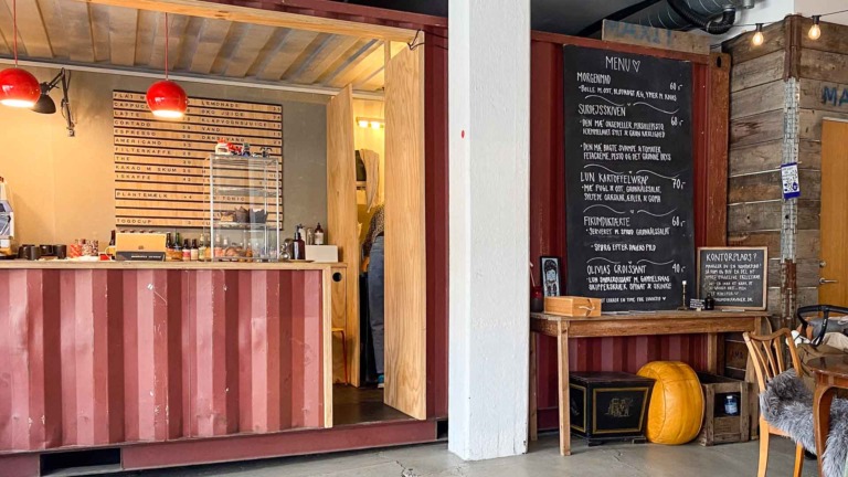 Tavlen hos Fikumdik Kaffe