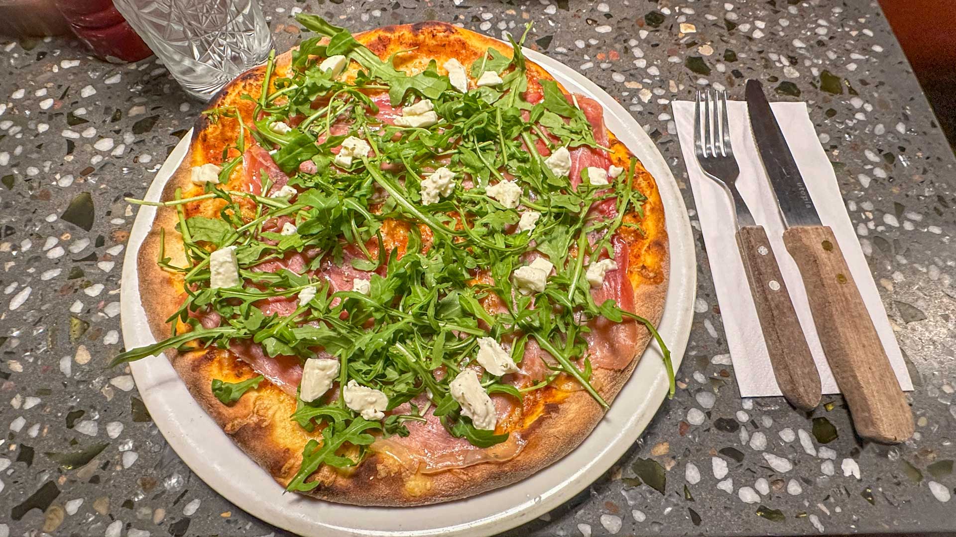 Pizzaen hos Ristorante Bellini