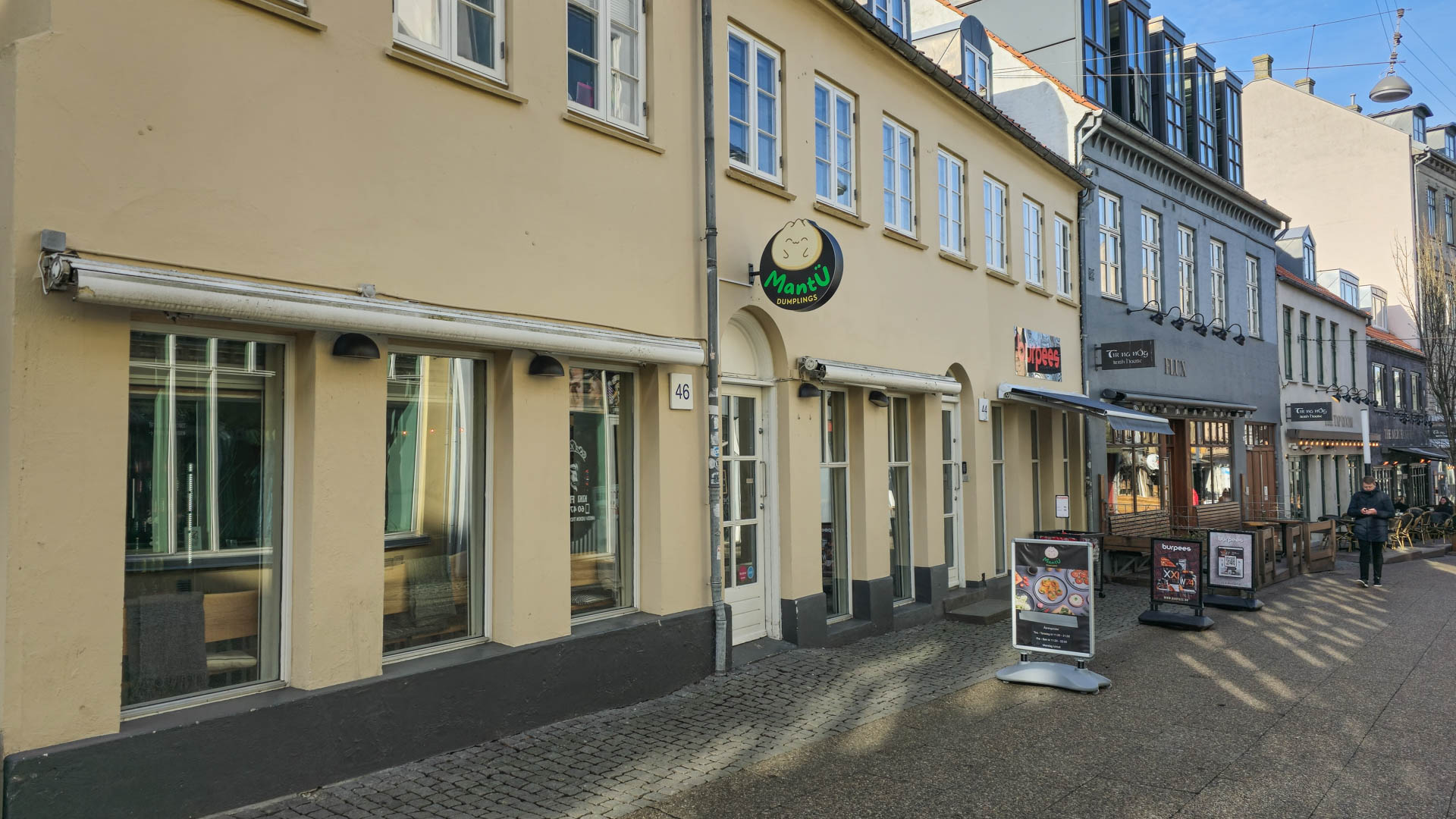Så ser Mantü Dumplings i Aarhus i Frederiksgade ud udefra