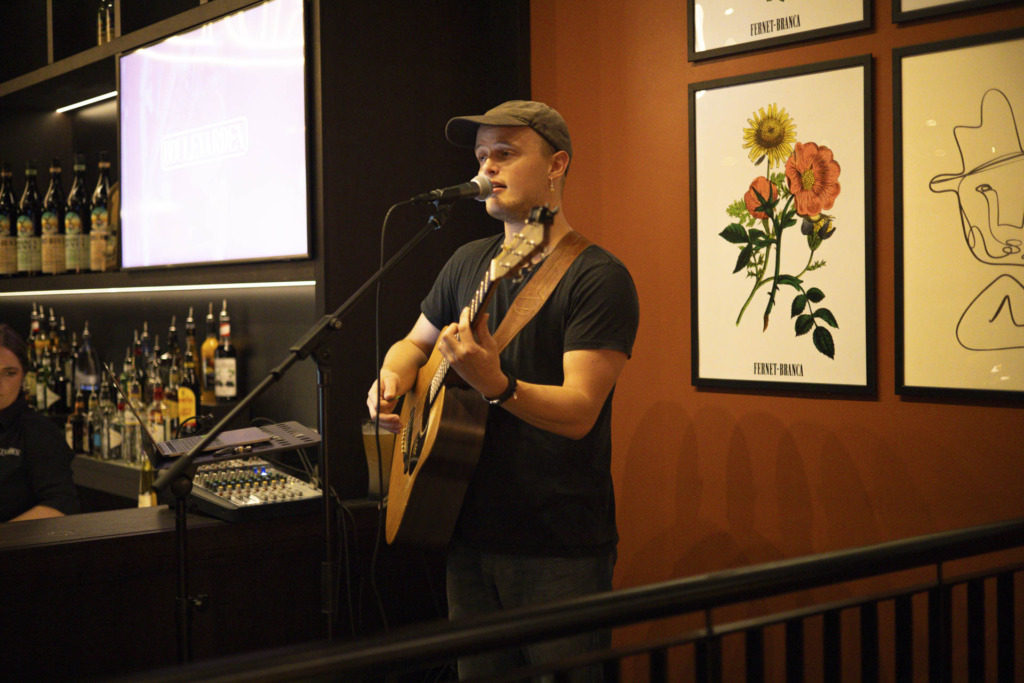 Livemusik hos Boulevarden ved åen