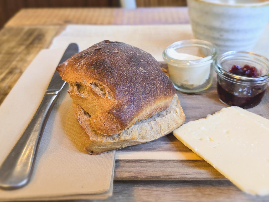 En rigtig god bolle hos OS Kaffe og Vin i Aarhus