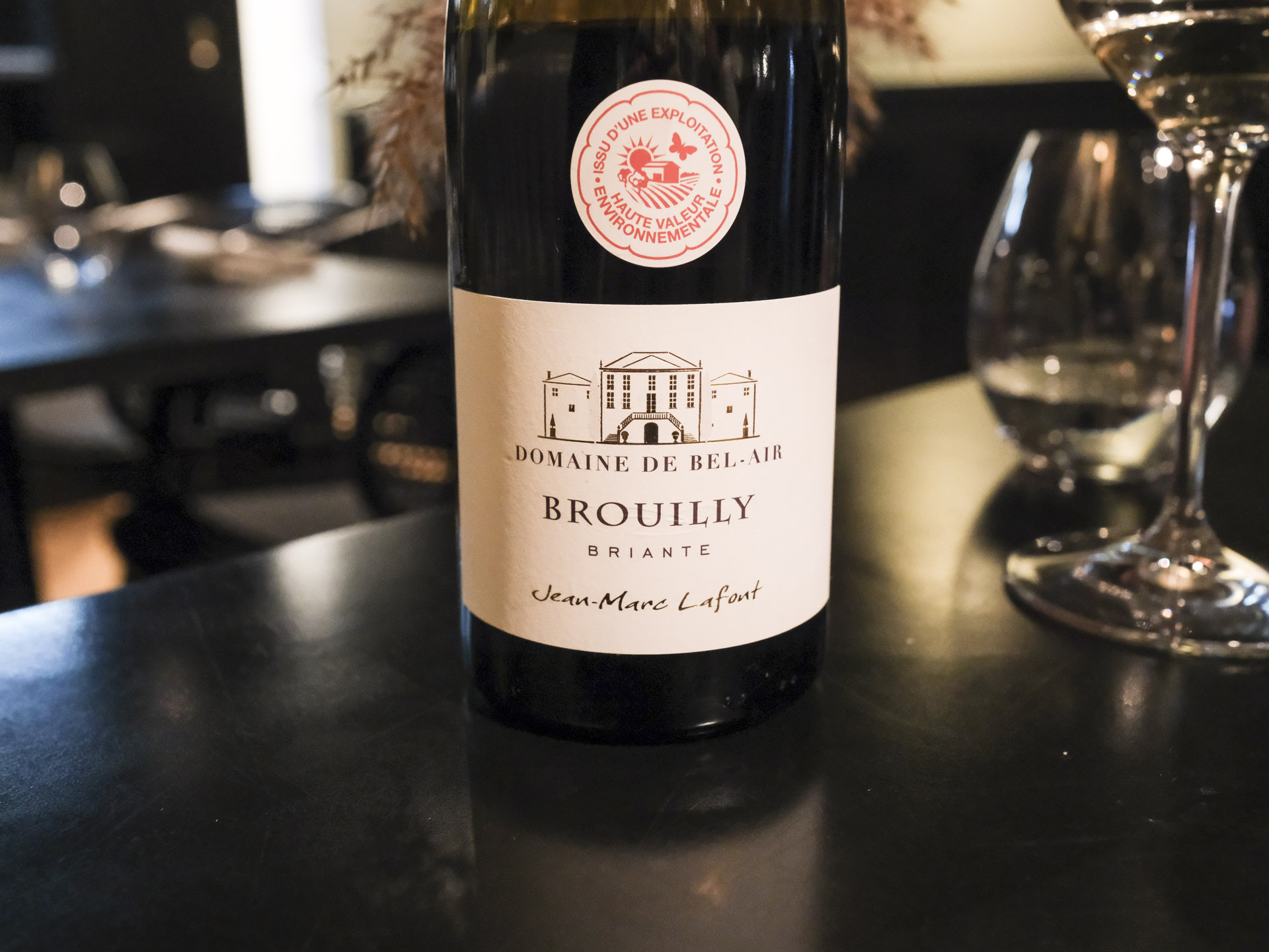 1 glas beaujolais, Brouilly 2021 fra Domaine de Bel-Air